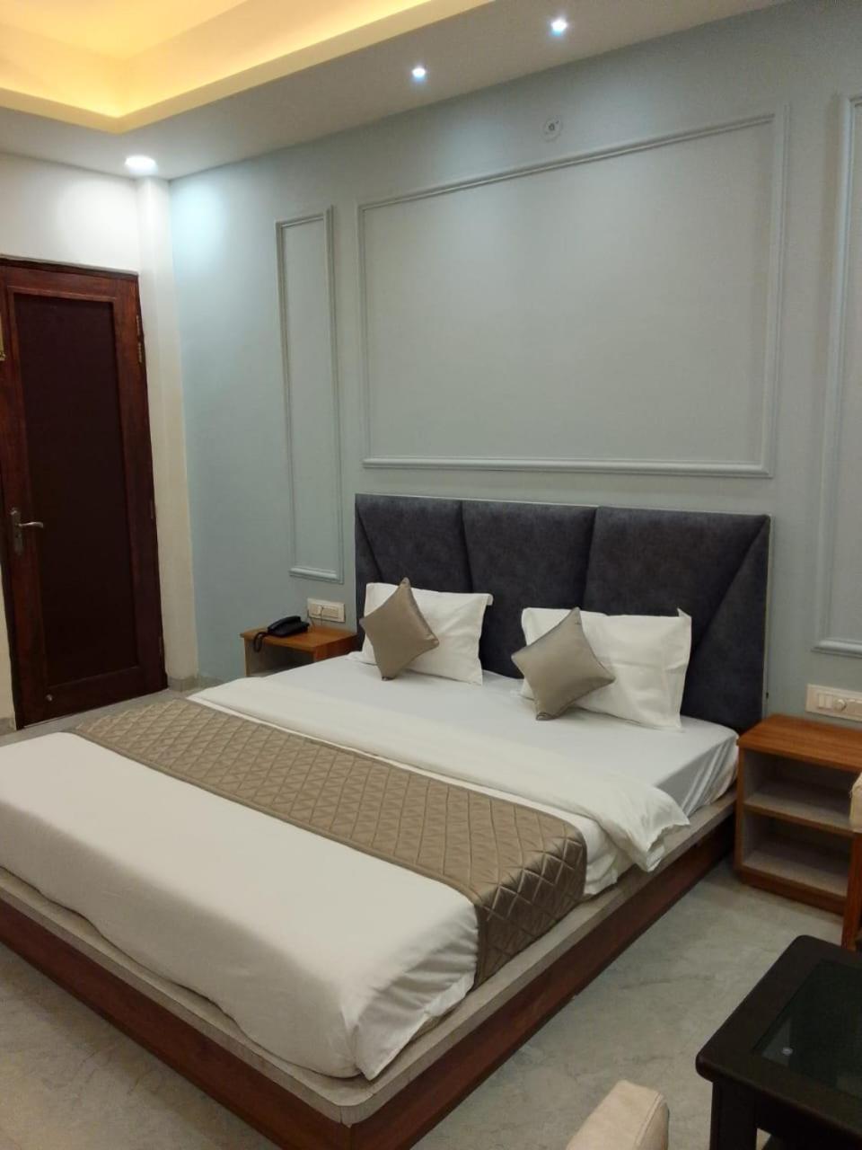 The Grand View Hotel Baijnath Exterior photo