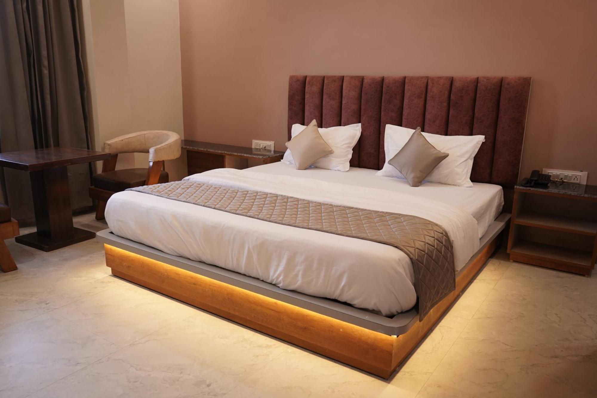 The Grand View Hotel Baijnath Exterior photo